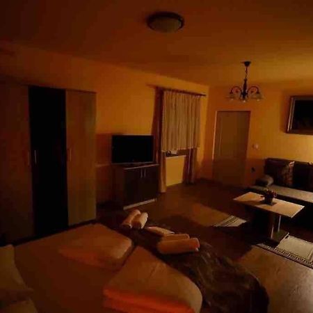 Hbr Friendly Apartment Сигишоара Екстериор снимка